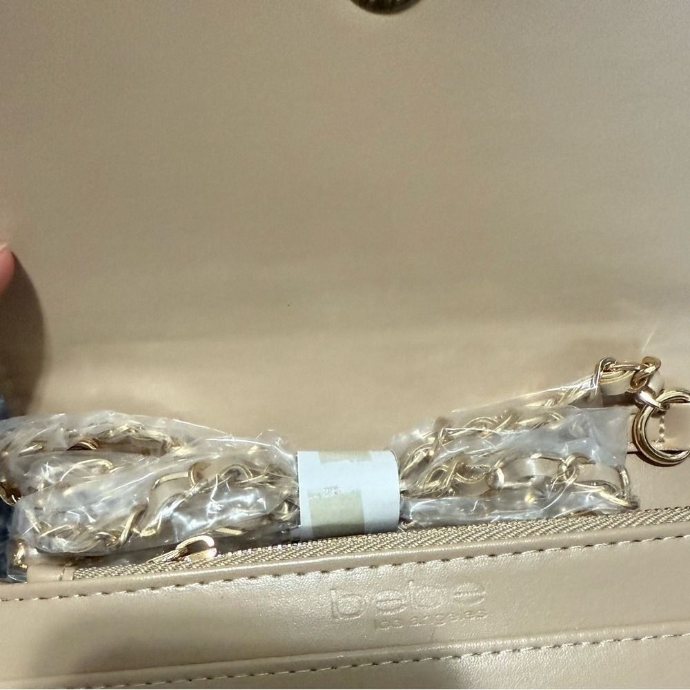 bebe Beige Textured Crossbody Handbag with‎ Gold Chain NWT - Picture 8 of 9